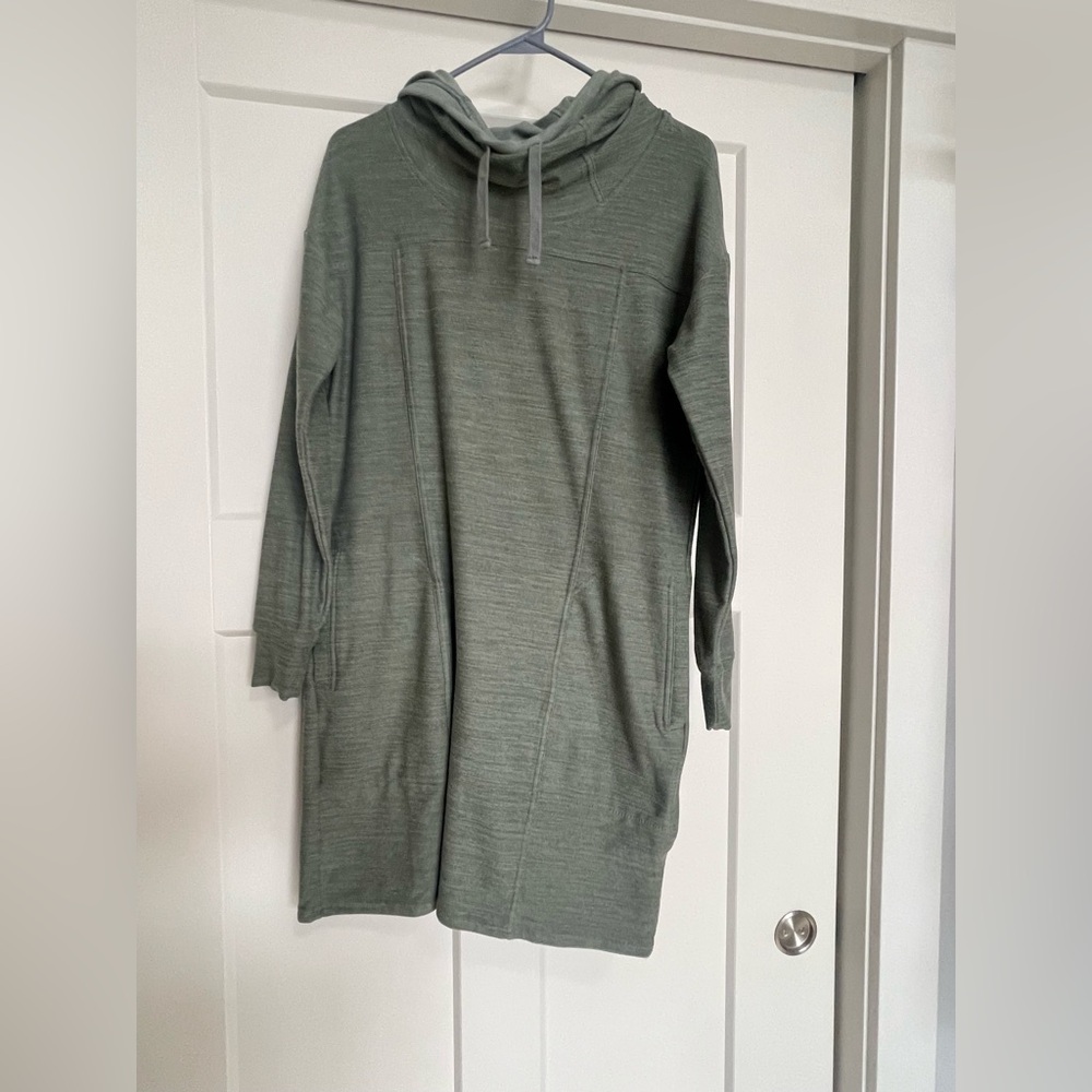 Toad&Co Green Hooded Dress